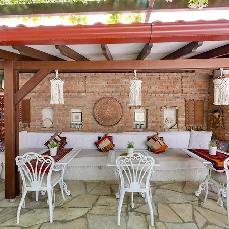 Hotel Akanthus Ephesus 3*